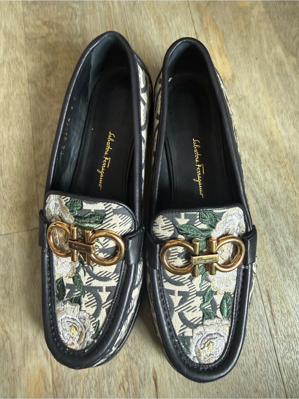 Salvatore Ferragamo Black Floral Embroidered Gancini Loafers